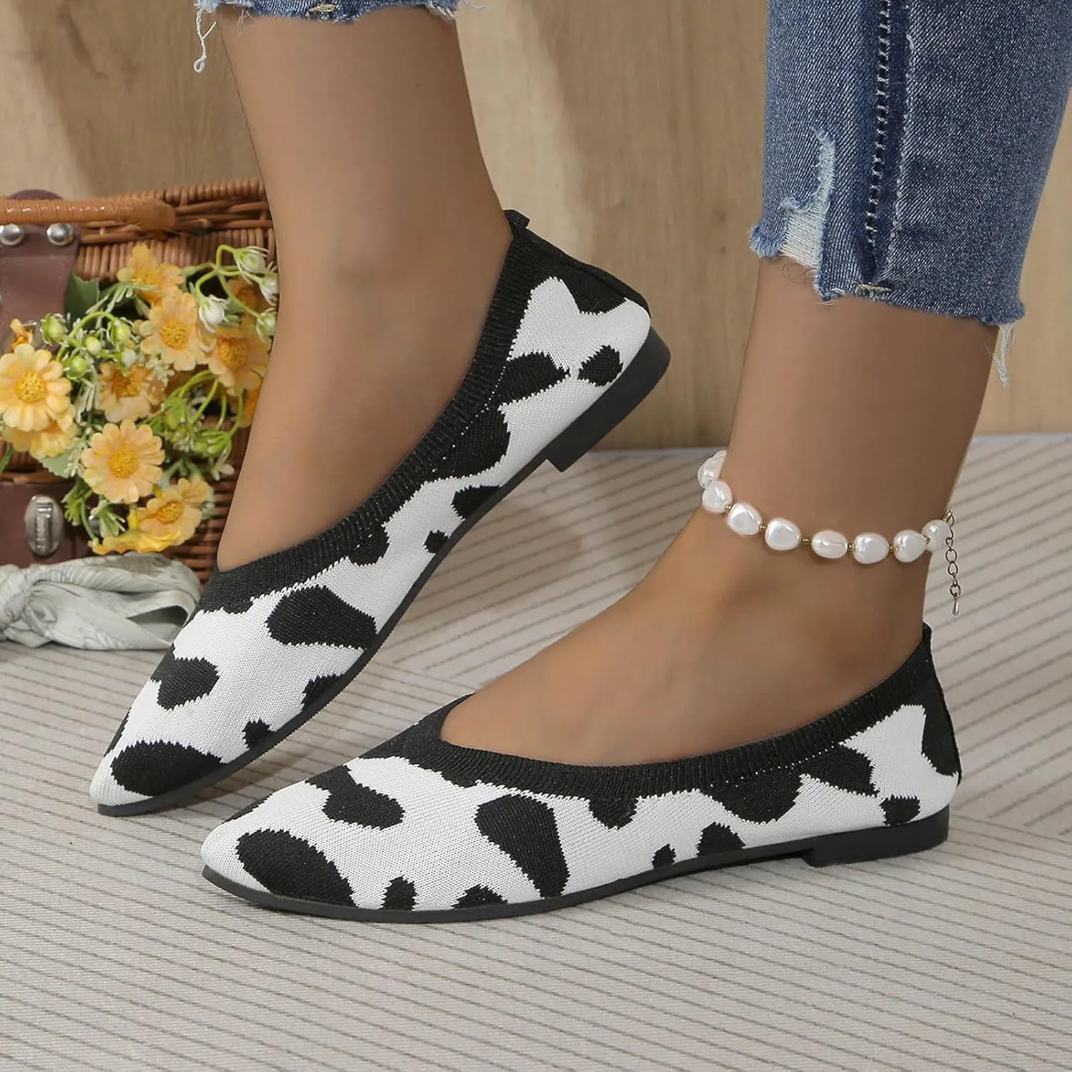 Fashion Women's Fly Weave Casual Shoes Flat Lightweight Mesh Breathable Comfort Women Flat Shoes Casual